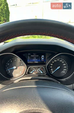 Седан Ford Focus 2016 в 