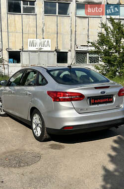Седан Ford Focus 2016 в 