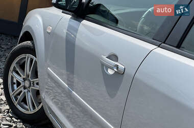 Хэтчбек Ford Focus 2007 в 