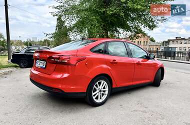 Седан Ford Focus 2015 в 
