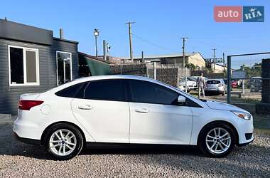 Седан Ford Focus 2016 в 