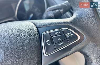 Седан Ford Focus 2016 в 