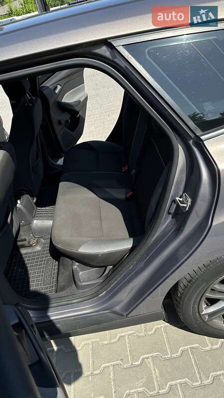 Универсал Ford Focus 2012 в Хмельнике