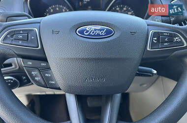 Седан Ford Focus 2016 в 