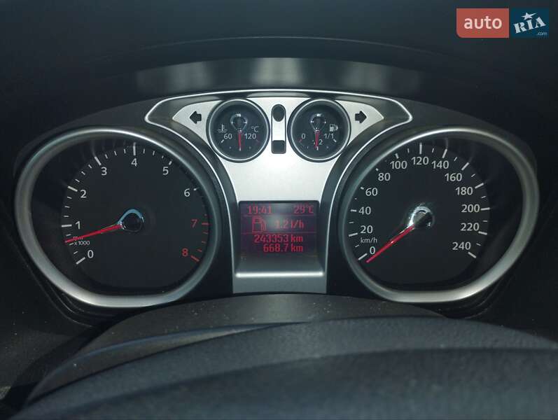 Седан Ford Focus 2010 в Карловке фото 5 Седан Ford Focus 2010 в Карловке