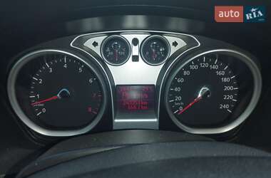 Седан Ford Focus 2010 в 