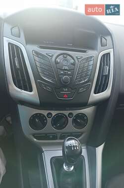 Универсал Ford Focus 2012 в 