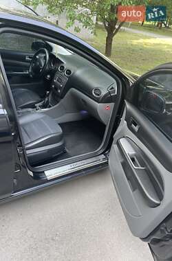 Хэтчбек Ford Focus 2009 в 