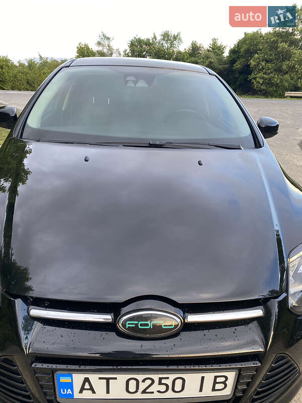 Хетчбек Ford Focus 2012 в Стрию