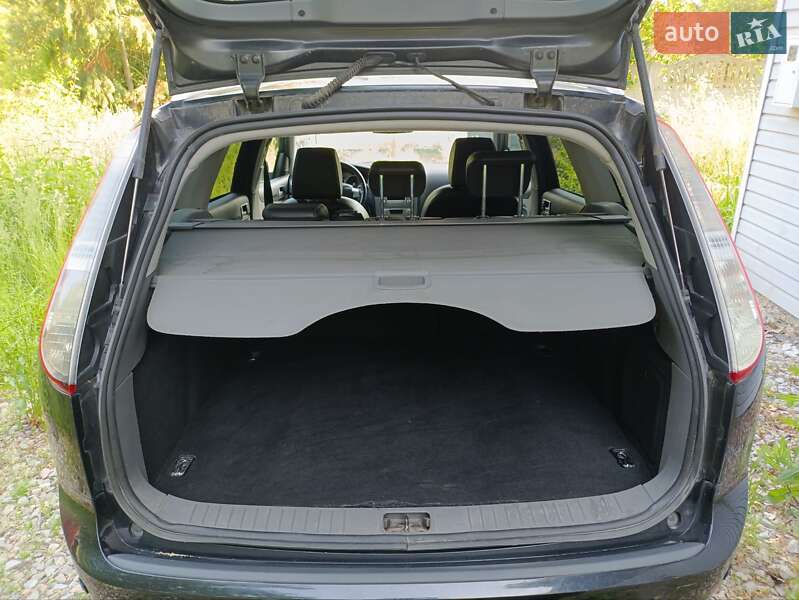 Универсал Ford Focus 2010 в Ивано-Франковске
