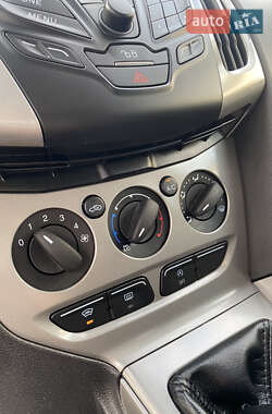 Универсал Ford Focus 2011 в 