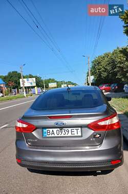 Седан Ford Focus 2014 в 