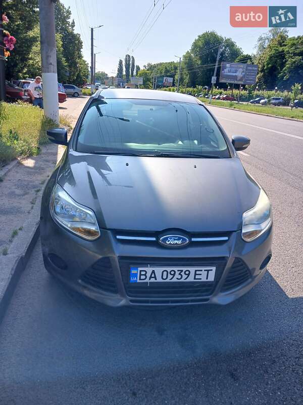 Седан Ford Focus 2014 в 