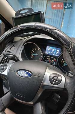 Седан Ford Focus 2014 в 