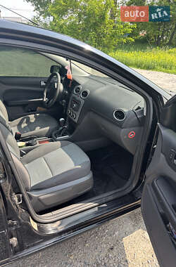 Хэтчбек Ford Focus 2007 в 