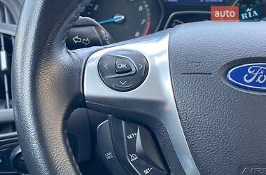 Хетчбек Ford Focus 2014 в 