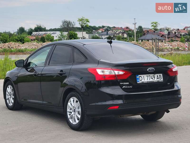 Седан Ford Focus 2012 в Дублянах