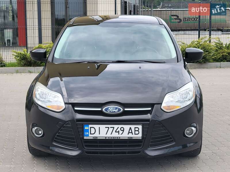 Седан Ford Focus 2012 в Дублянах