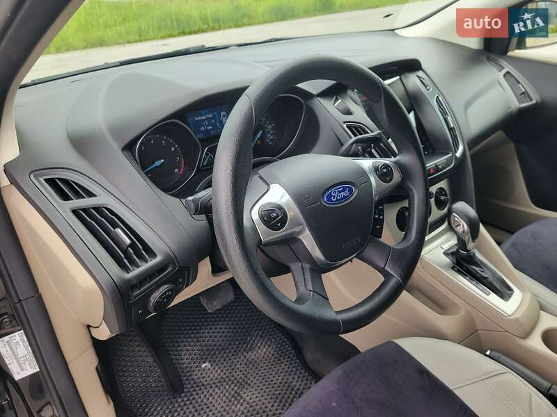Седан Ford Focus 2012 в Дублянах