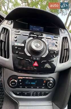 Універсал Ford Focus 2011 в 