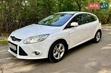 Хэтчбек Ford Focus 2013 в 