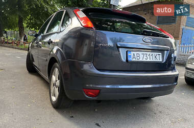 Хэтчбек Ford Focus 2006 в 