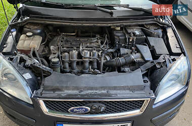 Хэтчбек Ford Focus 2006 в 