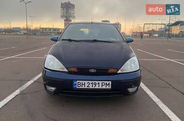 Хэтчбек Ford Focus 2002 в 