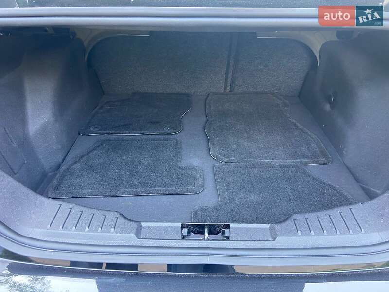 Седан Ford Focus 2015 в Житомире