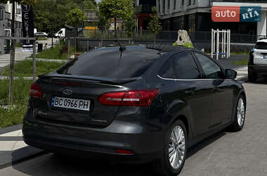 Седан Ford Focus 2017 в 