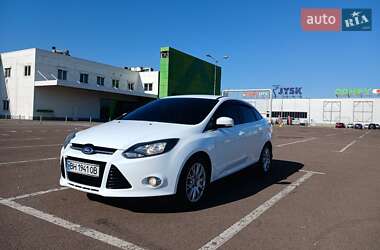 Седан Ford Focus 2014 в 