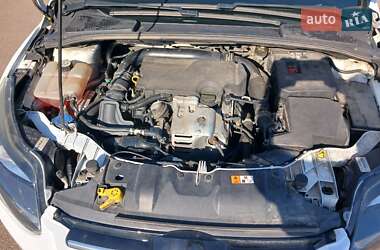 Седан Ford Focus 2014 в 