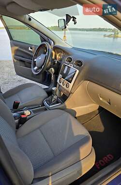 Седан Ford Focus 2006 в 