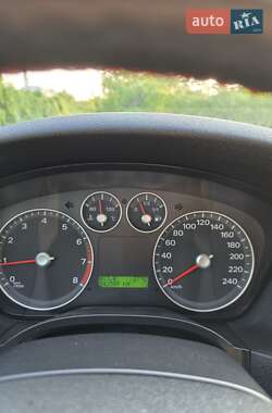 Седан Ford Focus 2006 в 
