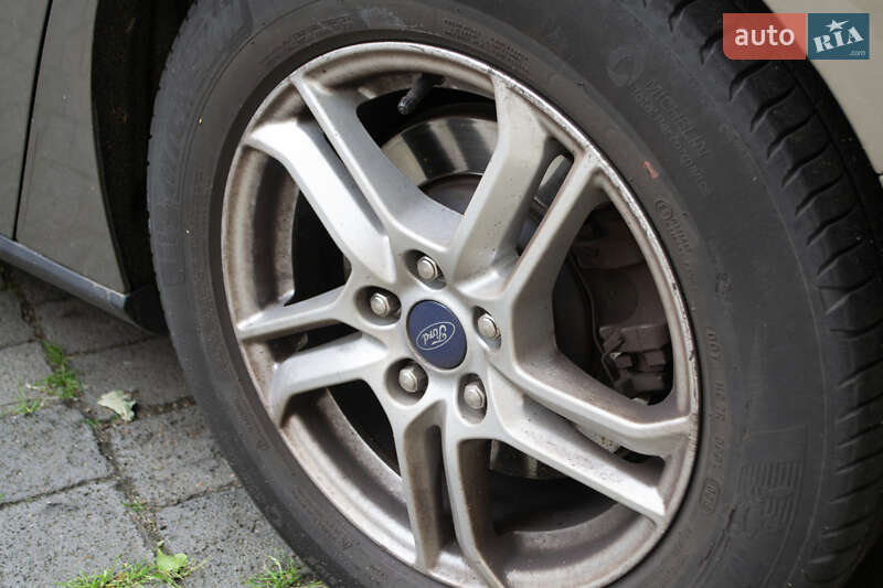 Универсал Ford Focus 2019 в Львове фото 23 Универсал Ford Focus 2019 в Львове