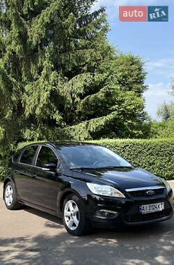 Хэтчбек Ford Focus 2011 в Обухове
