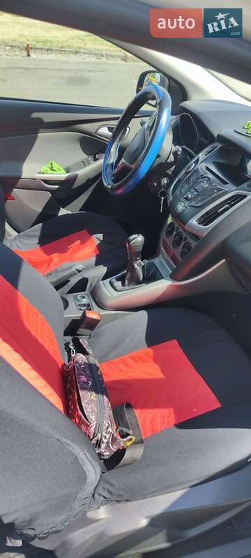 Хэтчбек Ford Focus 2012 в Киеве