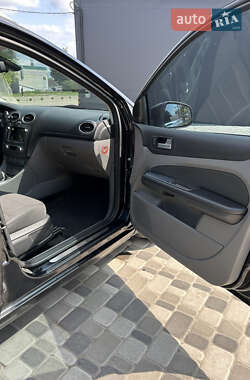 Универсал Ford Focus 2010 в 