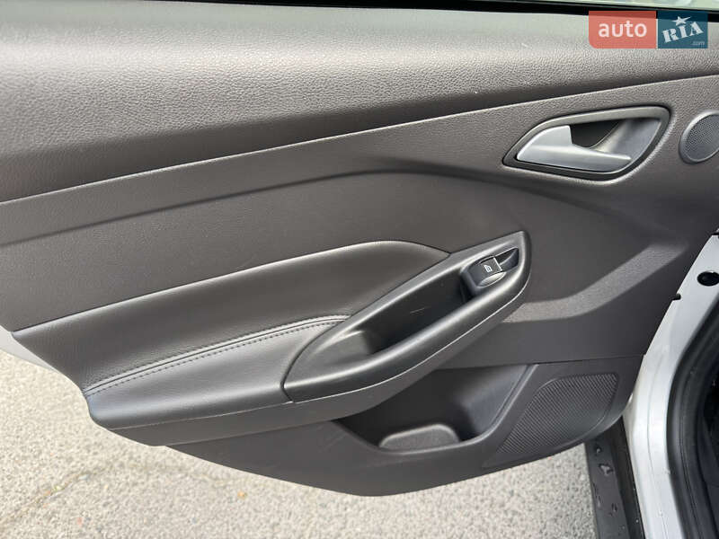 Хэтчбек Ford Focus 2013 в Одессе