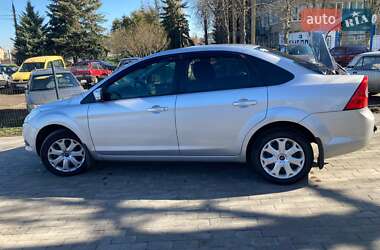 Седан Ford Focus 2011 в 