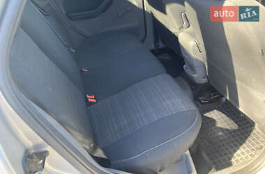 Седан Ford Focus 2011 в 