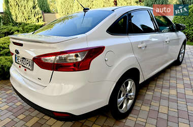 Седан Ford Focus 2012 в 