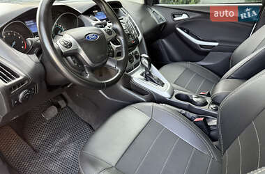 Седан Ford Focus 2012 в 