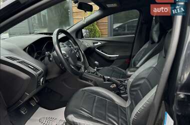 Хэтчбек Ford Focus 2014 в 