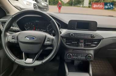 Хэтчбек Ford Focus 2019 в 