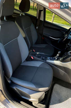 Седан Ford Focus 2013 в 