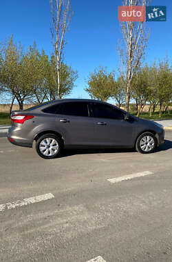 Седан Ford Focus 2013 в 