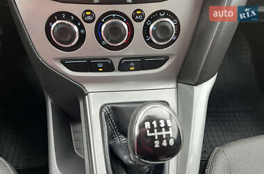 Универсал Ford Focus 2012 в 