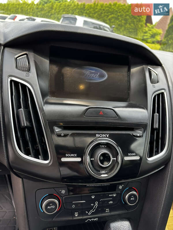 Седан Ford Focus 2016 в Стрию