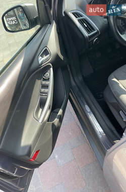 Универсал Ford Focus 2011 в 
